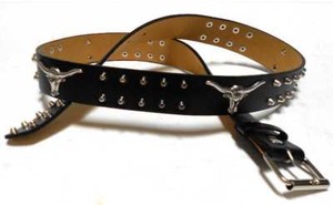 Western-Belt-With-Bulls-and-Studs-and-Removable-Metal-Buckle