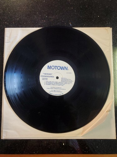 COMMODORES 'heroes' '80 motown / promo / nm ( LP ) - Picture 5 of 6