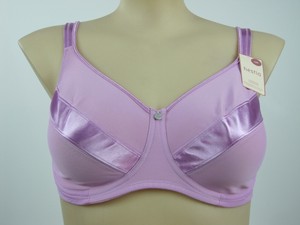 hestia sports bra