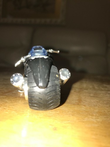 Maisto MARVEL Series #3 SPIDERMAN Blue Speed 1:18 Scale Motorcycle - Picture 5 of 10