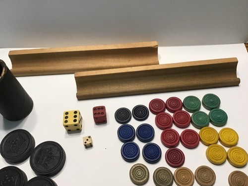 Vtg Lot 43 Misc Game Piece Bakelite Bone Wood Dice Parcheesi Token Wood Checkers - Picture 7 of 9