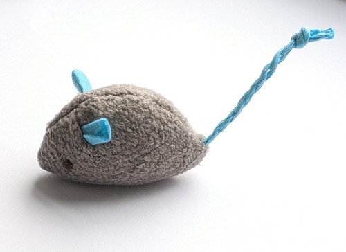 Catnip Mouse Toy For Cats & Kittens (5 Pack) Play Mice Cat Boredom Breaker Toys - Picture 3 of 9
