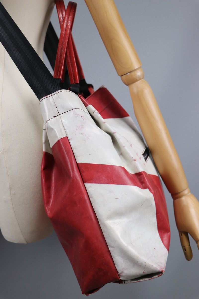 FREITAG F62 PEGGY SHOPER MESSENGER CLASSIC Crossbody Red FREITAG F62 PEGGY SHOPER MESSENGER CLASSIC Crossbody Red