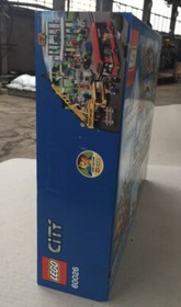 LEGO City Set 60026 City Square Town Square