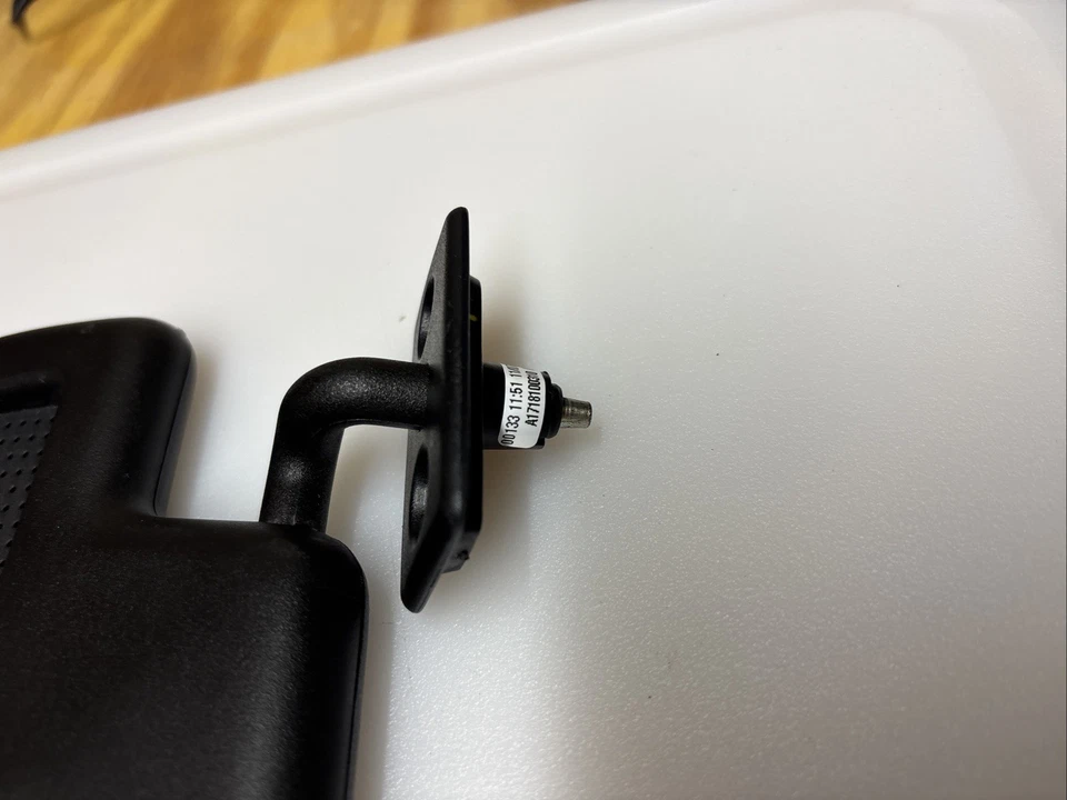 Солнцезащитный козырек для Mercedes R171 SLK300 05–11 годов выпуска передний левый козырек черный от оригинального производителя - Изображение 4 из 4