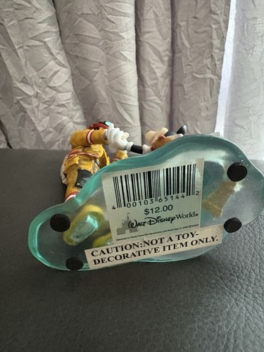ENTERTAINMENT ART OF DISNEY MICKEY SHAKING HANDS FIREFIGHTER STATUE Very Rare - Picture 4 of 9