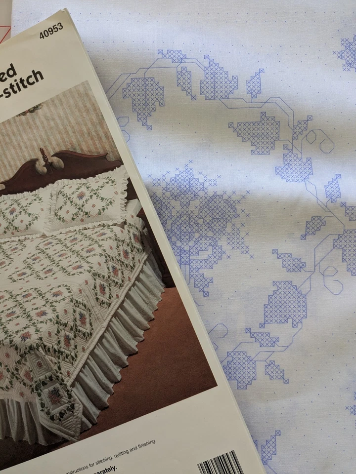 Bucilla Estampada para Edredón Punto de Cruz Tela IVY EDREDÓN 90"x90" SIN INSTRUCCIONES Foto 2 de 4