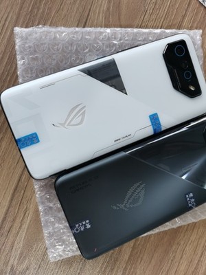 ASUS ROG Phone 7 - 256/512 GB - Storm White /Black (Unlocked