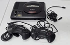 J-432 VINTAGE ORIGINAL SEGA GENESIS GAME CONSOLE WITH CONTROLLERS