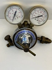Fisher Scientific Company FS-50 Gas Regulator