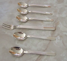 5 DEMITASSE SPOONS + BONUS  APOLLO Pattern World Tableware Amsilco Silverplate