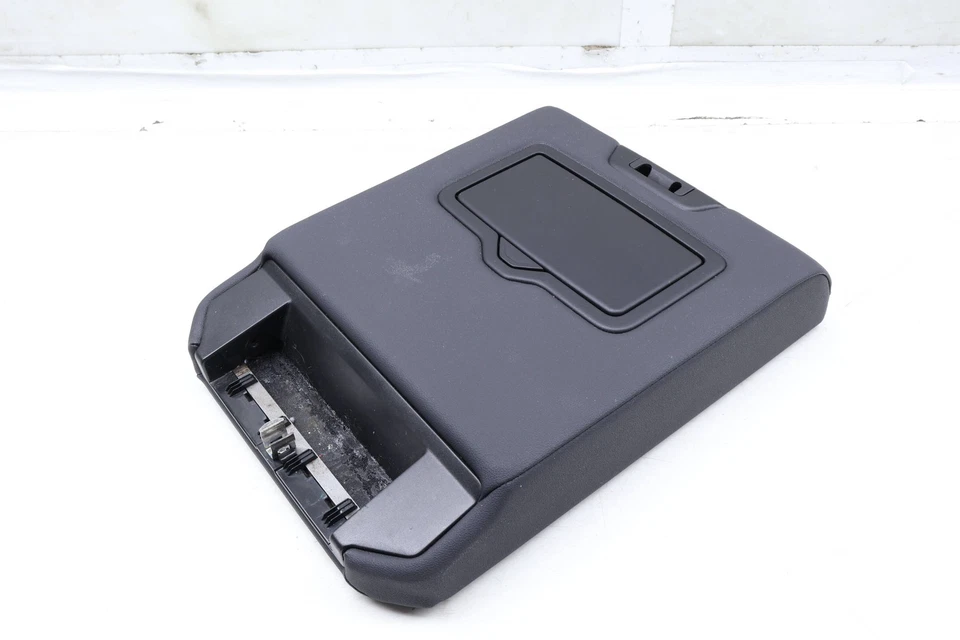 2018–2024 AUDI Q5 80A — центральный подлокотник заднего сиденья / подстаканник 80A885081BB - Изображение 2 из 4