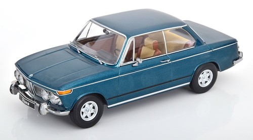 KK Scale 1:18 BMW 2002 TI DIANA TURQUOISE METALLIC 1970 Diecast Model - Picture 1 of 6