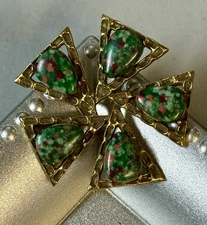 Vintage Emmons Green Multicolor Resin Pinwheel Brooch 2” CJ-M-7