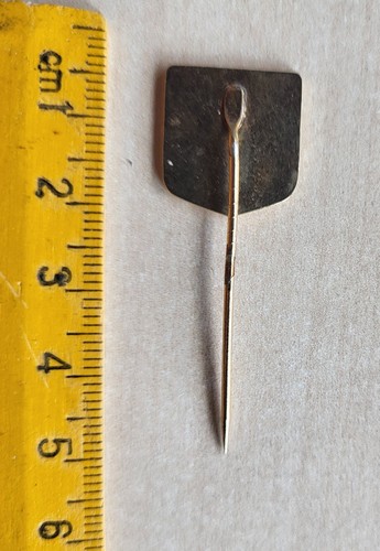 Vintage David Brown rare Tractor stick pin badge - Picture 2 of 2