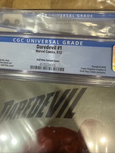 Daredevil #1 Gabriele Dell'Otto Trade Variant CGC 9.8 Graded Comic New Slab - Picture 9 of 9