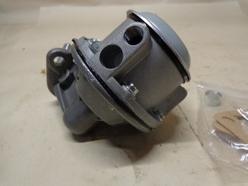 74055406, 74513752 Gas Fuel Pump Fits Allis Chalmers D19 - Picture 2 of 5