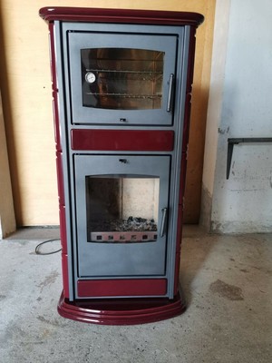 Stufa a legna in maiolica con forno e ventilazione Edilkamin mod. Vanessa.  9kw. | eBay