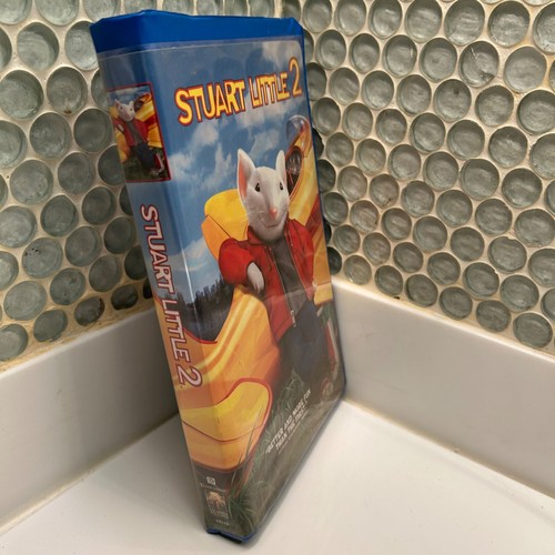 Stuart Little 2 VHS Tape - Picture 2 of 7