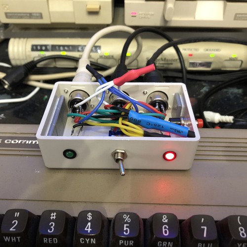IEC Switch w LED & Reset, 2 Commodore IEC devices 1 computer; 1 ON/2 OFF/1 ON - Picture 10 of 22