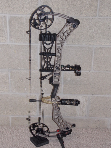 LEFT Hand Loaded Mathews V3X/33 Bow Package- Granite - Many Draw Lengths/Weights - Picture 2 of 11