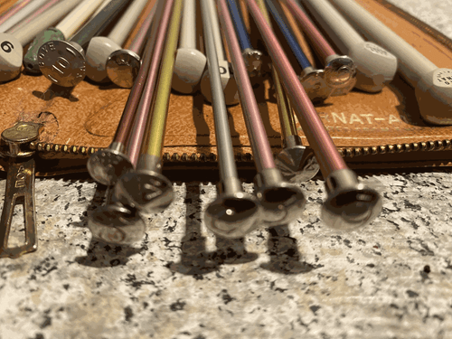 Large lot of 36 Knitting Needles in nice case- many sizes and brands look! - Picture 8 of 8