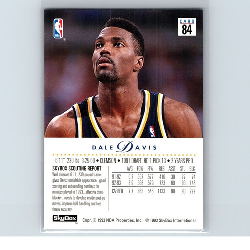 Dale Davis Indiana Pacers 1993-94 Skybox Premium NBA #84 - Picture 2 of 4