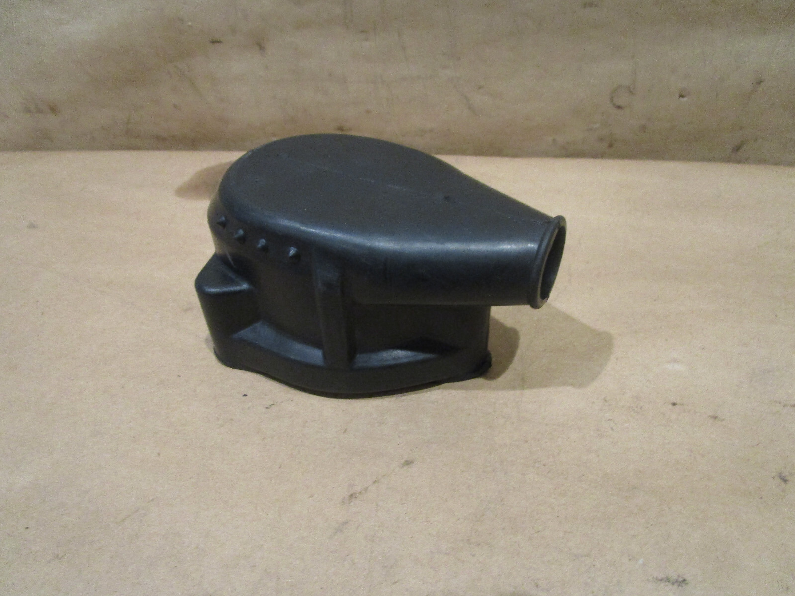 Ferrari 308 QV,328,Mondial - Distributor Cover Boot P/N 118889