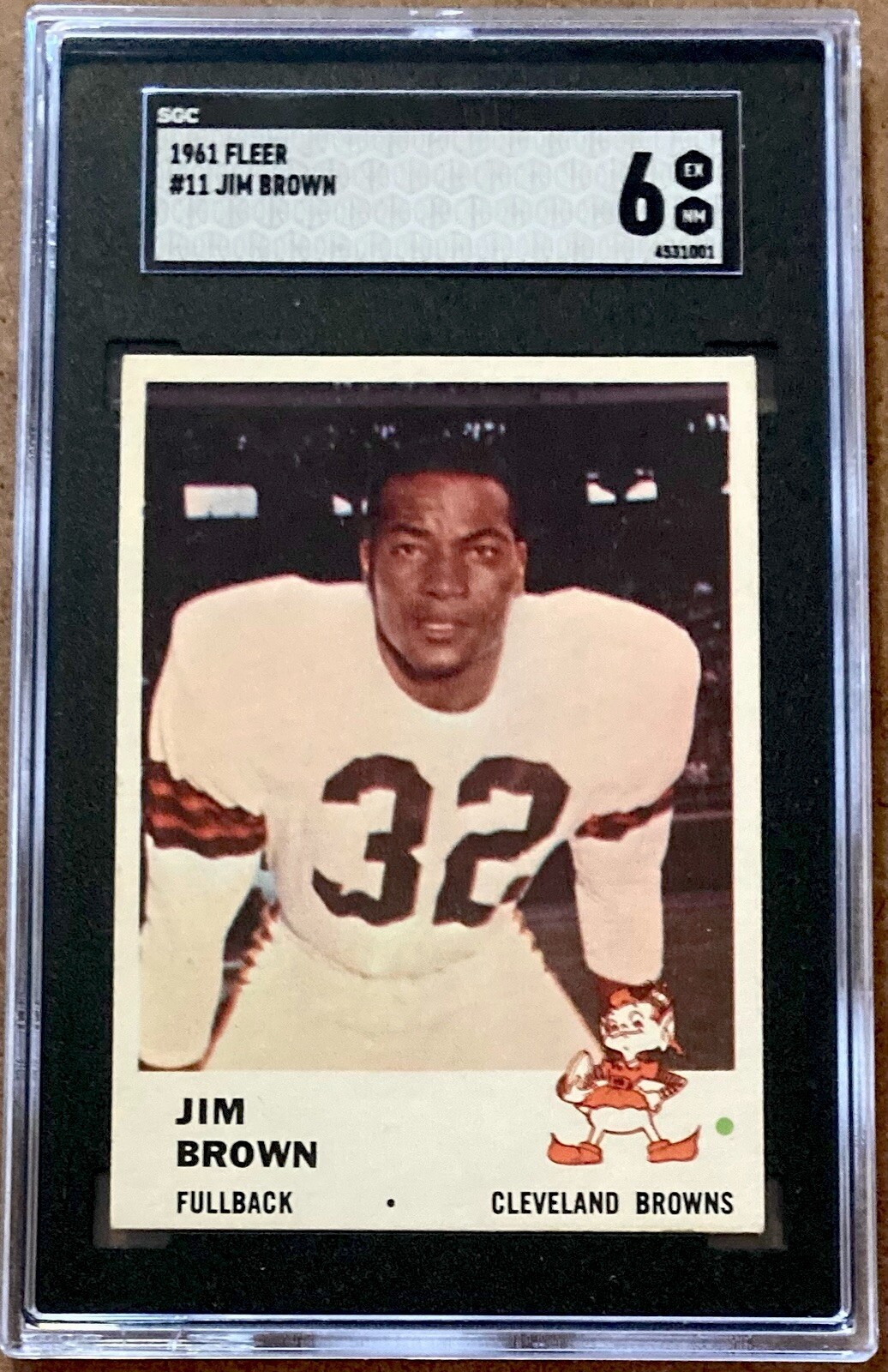 1961 Fleer #11 Jim Brown SGC 6 EX-MINT