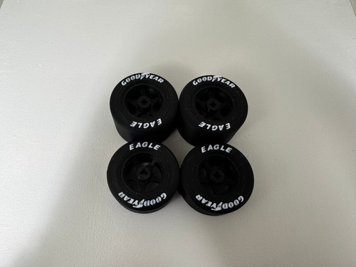 Realistic F1 Wheels Upgrade for LEGO 10330 McLaren MP4/4 Senna – Set of 4 - Picture 2 of 7