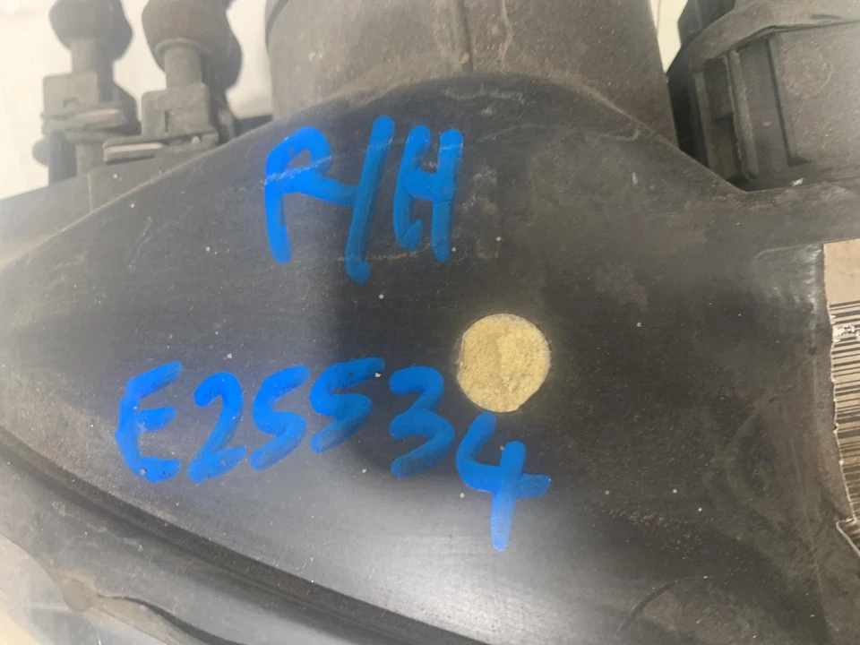 Alfa Romeo Right Head Light 01/2003-05/2006 - image 2 of 4