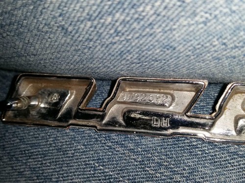 Pair 1967 1968 1969 Firebird 350 GM Hood Emblem Badge 9792692 97926971 RH LH - Picture 5 of 8