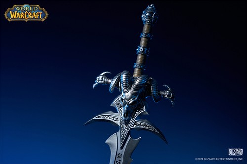 World of Warcraft 20° Anniversario Frostmourne Metallo Spada Ornamento Statua Modello - Foto 10 di 21