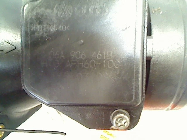 FLUSSOMETRO ARIA Volkswagen New Beetle (9C1/9G1) 2008 06A906461B Foto 3 de 4