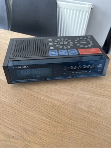 Toshiba RC-K1L Vintage Radiowecker