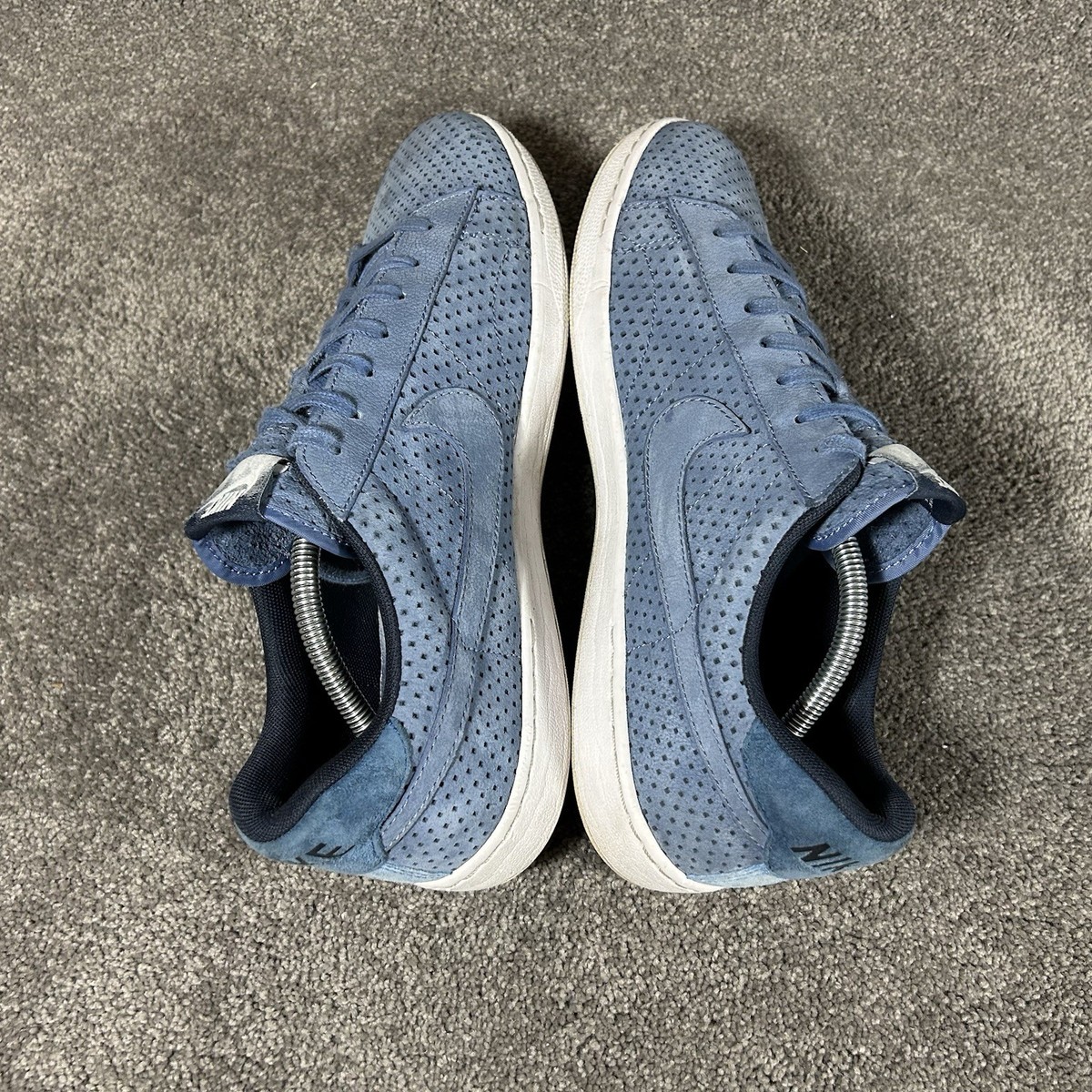 Nike Tennis Classic Ultra QS Light 807175-401 Athletic Shoes  display picture 3