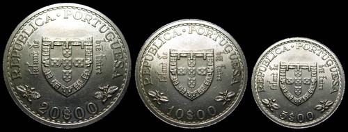 PORTUGAL, 3 silver coins 1960: 20, 10 & 5 Escudos "Infante D. Henrique", UNC - Picture 2 of 2