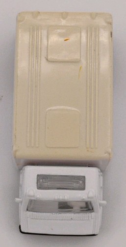 Maisto Emergency Medical Services Ambulance 1:64 Diecast Car - Picture 3 of 8