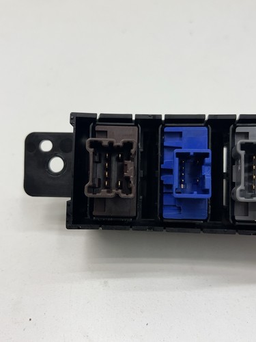 2007-2008 Infiniti G35 Heated Seat Button Switch Assembly Traction Control OEM - Picture 8 of 10