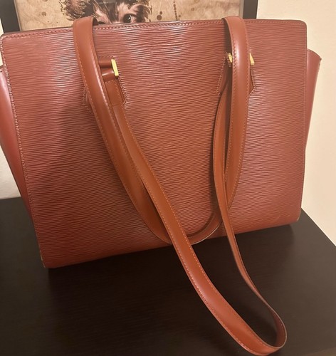 lv handbag - Picture 3 of 10