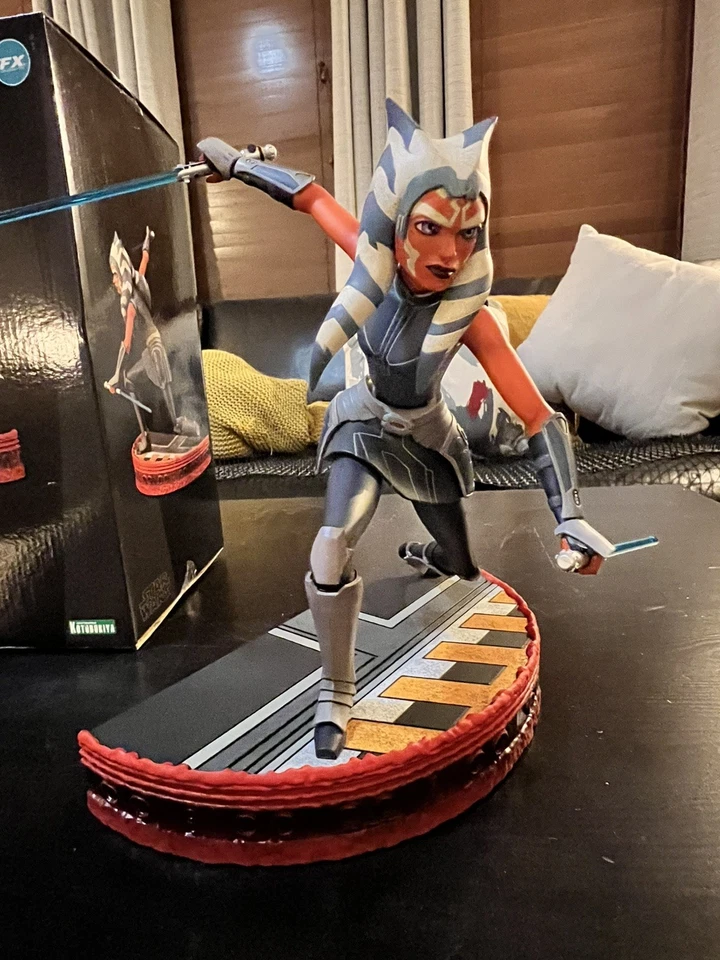Estatua ArtFX Kotobukiya Star Wars The Clone Wars: Ahsoka Tano escala 1/7 Foto 2 de 4