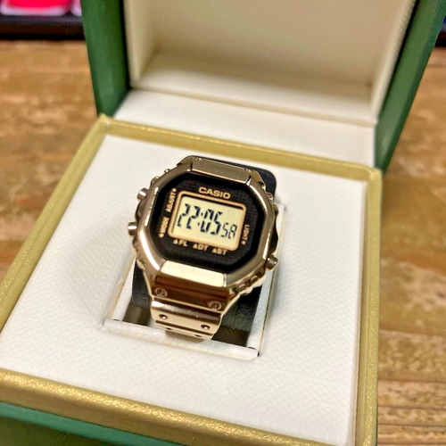 CASIO Ring Watch CRW-001G-9JR Gold Digital Finger Timepiece Box Papers Included - Picture 1 of 4