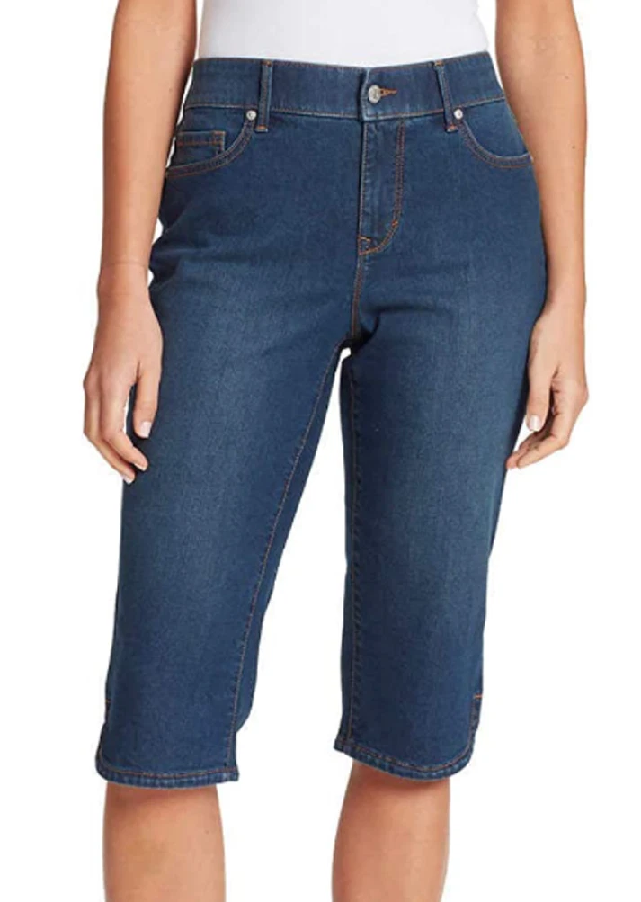 Gloria Vanderbilt Women's Hidden Comfort Stretch Skimmer Capris Fairfax Wash
Opens in a new window o