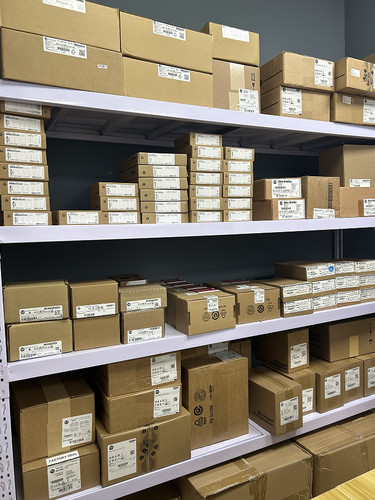 Allen Bradley 1769-L30ERMS Processore compatto GuardLogix - Foto 2 di 2