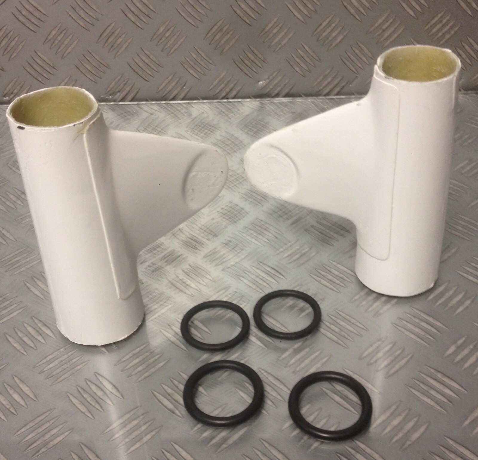 Pattes de phare BMW MCSO Performance pour motos R60 R80 et R100 en alu noir
