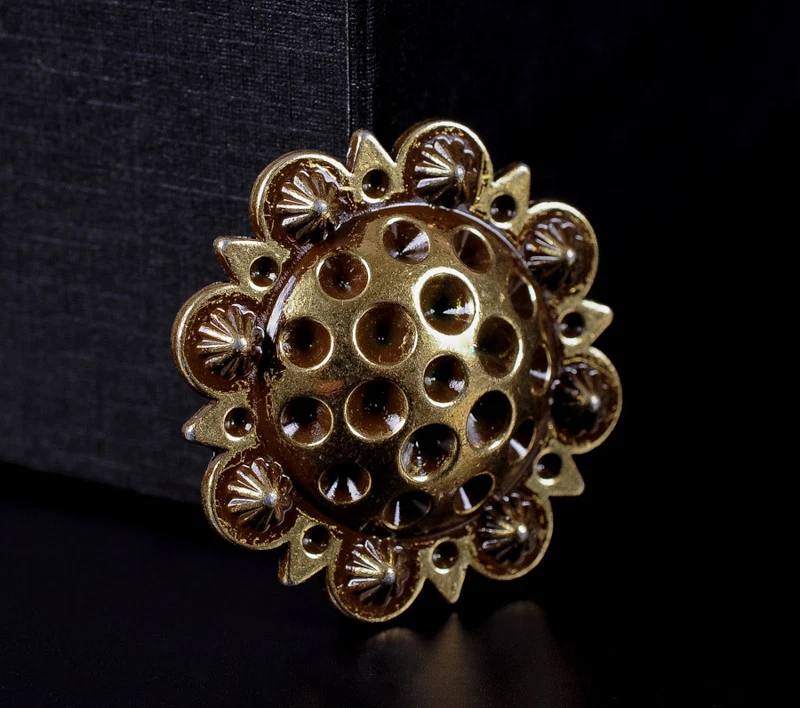 Set of 5 WESTERN HORSE SADDLE TACK 1-3/8" Antique Brass BERRY CONCHOS screw back - Image 3 of 4