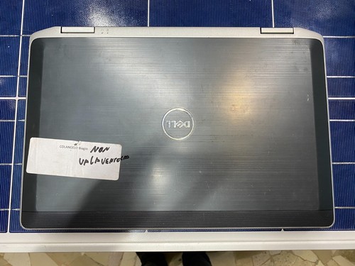 Dell Latitude E6320 13,3" Intel Core i5-2520M, 2,5GHz per ricambi - Foto 2 di 3