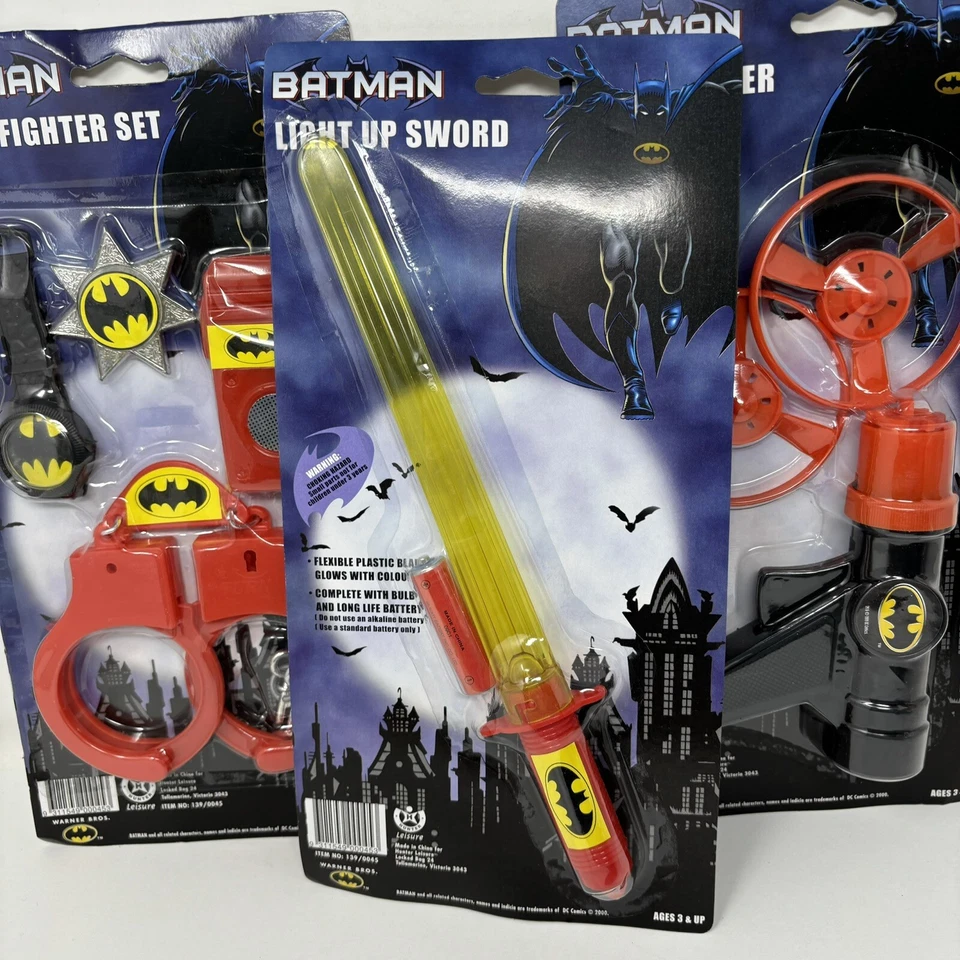 Lote de 3 Batman Cromo Juego de Luchador Lanzador de Murciélagos Espada Iluminada Foto 4 de 4