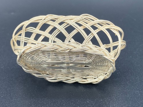 Neuheit Sterling Splitter Miniatur Weidenkorb Spiel Puppenhaus 10g - Bild 4 von 7