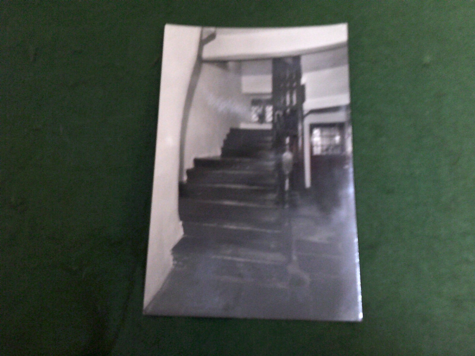 Picture 1 of 1